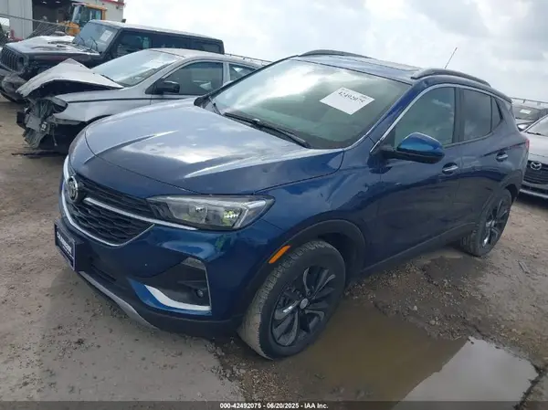 KL4MMDSL3LB095631 2020 BUICK ENCORE GX - Image 2