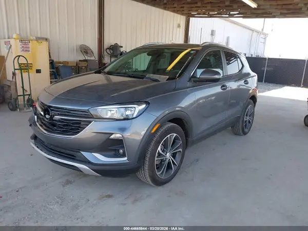 KL4MMDSL3LB109978 2020 BUICK ENCORE GX - Image 2