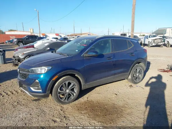 KL4MMDSL3LB113562 2020 BUICK ENCORE GX - Image 2