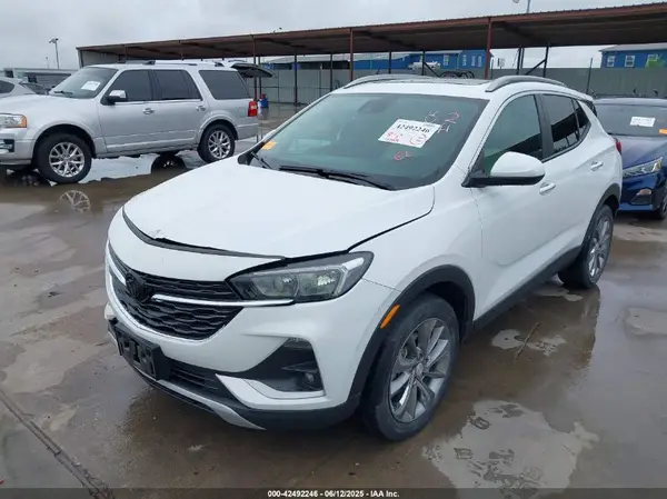 KL4MMDSL3MB180616 2021 BUICK ENCORE GX - Image 2