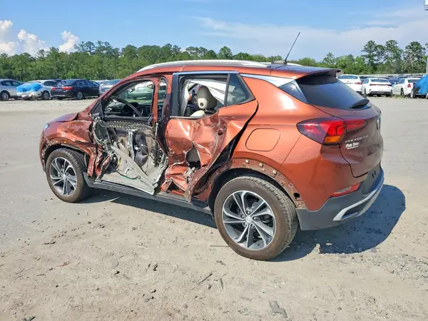 KL4MMDSL4LB118303 2020 BUICK ENCORE - Image 2