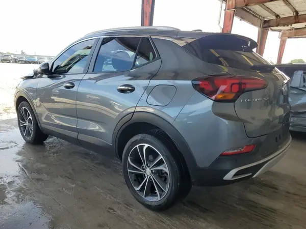 KL4MMDSL4NB022626 2022 BUICK ENCORE - Image 2