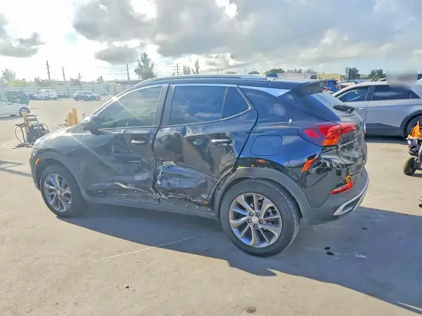 KL4MMDSL4NB064763 2022 BUICK ENCORE - Image 2