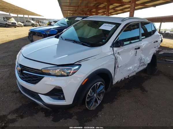 KL4MMDSL4NB070644 2022 BUICK ENCORE GX - Image 2
