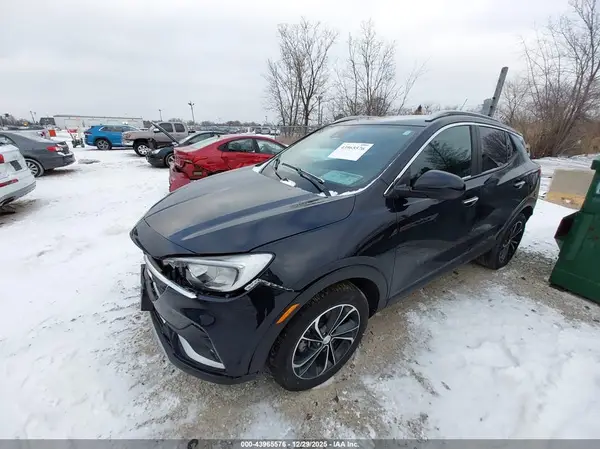 KL4MMDSL5MB142076 2021 BUICK ENCORE GX - Image 2