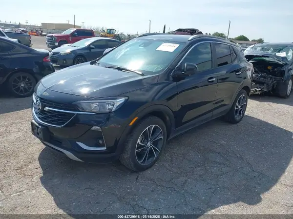 KL4MMDSL5NB067073 2022 BUICK ENCORE GX - Image 2