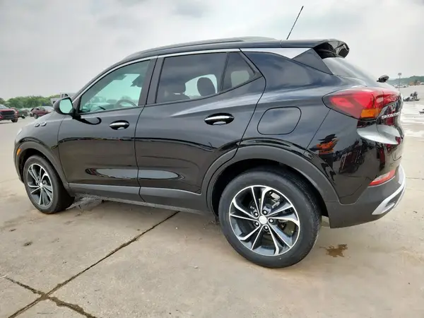 KL4MMDSL5NB068448 2022 BUICK ENCORE - Image 2