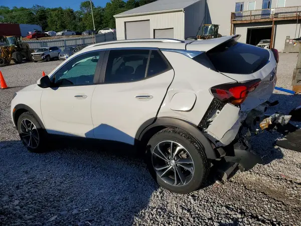 KL4MMDSL5PB073944 2023 BUICK ENCORE - Image 2