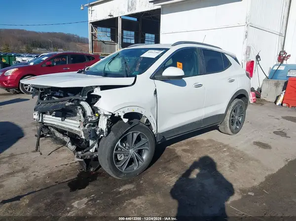 KL4MMDSL6MB182229 2021 BUICK ENCORE GX - Image 2