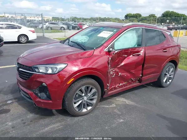 KL4MMDSL6NB106821 2022 BUICK ENCORE GX - Image 2
