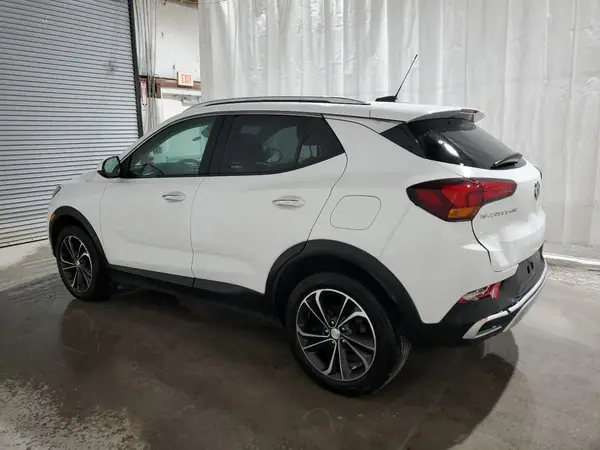KL4MMDSL7LB095678 2020 BUICK ENCORE GX - Image 2