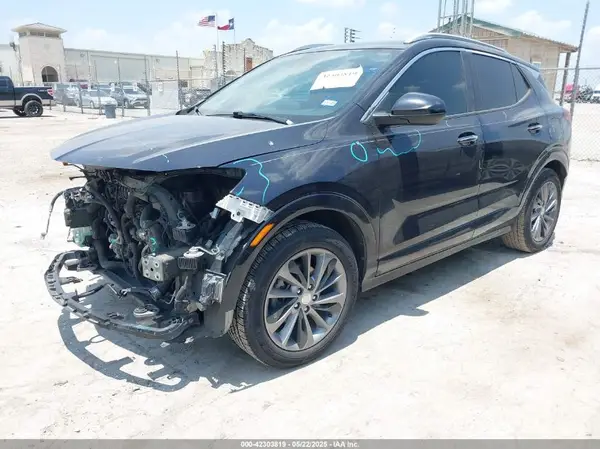 KL4MMDSL7LB126928 2020 BUICK ENCORE GX - Image 2
