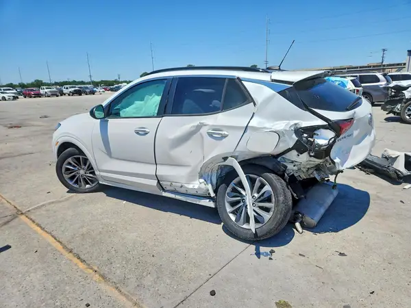 KL4MMDSL7MB082737 2021 BUICK ENCORE - Image 2