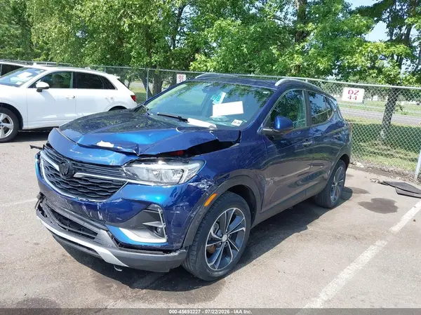KL4MMDSL8NB045956 2022 BUICK ENCORE GX - Image 2