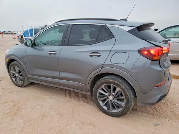 KL4MMDSL8NB052535 2022 BUICK ENCORE - Image 2