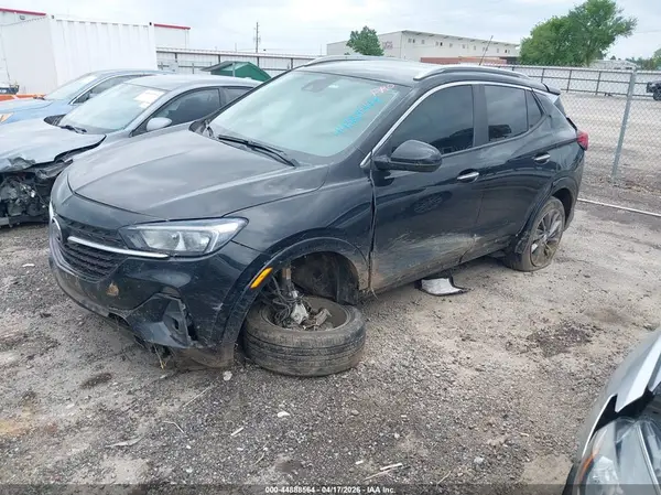 KL4MMDSL8NB070386 2022 BUICK ENCORE GX - Image 2