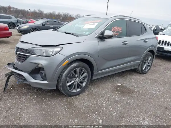 KL4MMDSL9PB122417 2023 BUICK ENCORE GX - Image 2