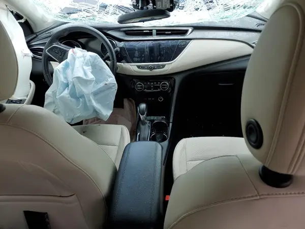KL4MMDSLXLB089745 2020 BUICK ENCORE - Image 8