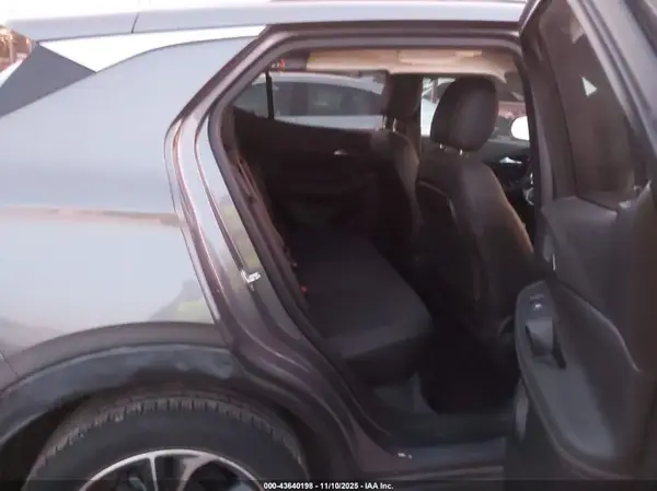 KL4MMDSLXLB107354 2020 BUICK ENCORE GX - Image 8