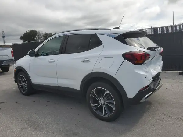 KL4MMDSLXLB130715 2020 BUICK ENCORE GX - Image 2