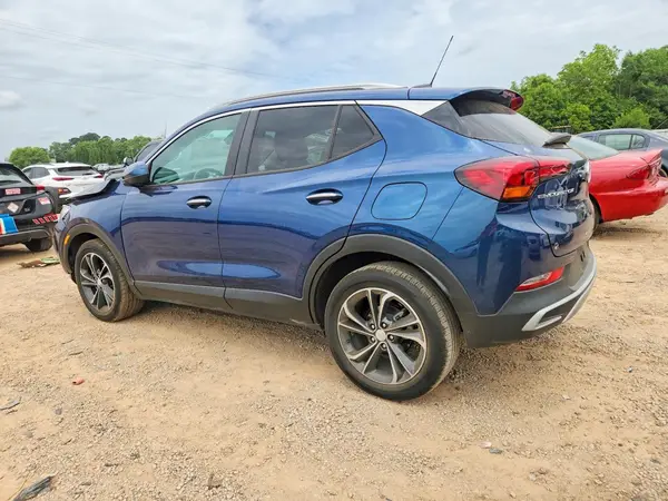 KL4MMDSLXMB039767 2021 BUICK ENCORE - Image 2