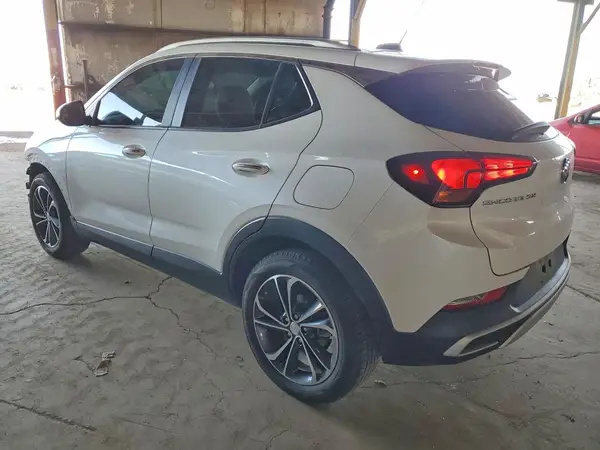 KL4MMDSLXMB050008 2021 BUICK ENCORE GX - Image 2