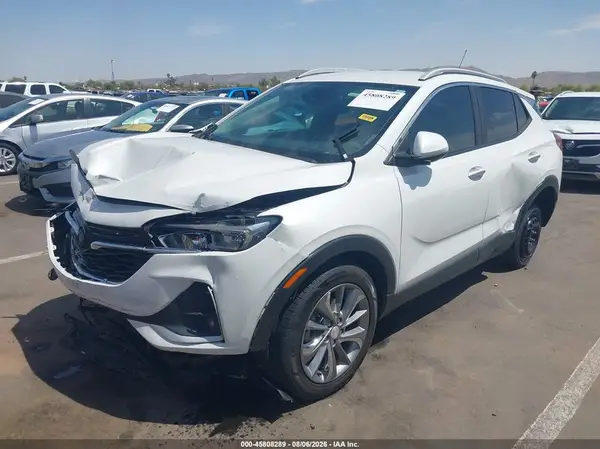 KL4MMDSLXNB049586 2022 BUICK ENCORE GX - Image 2