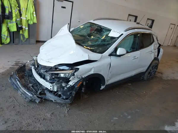 KL4MMESL2MB160914 2021 BUICK ENCORE GX - Image 2
