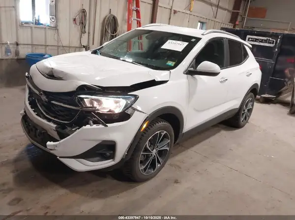 KL4MMESL5MB074870 2021 BUICK ENCORE GX - Image 2