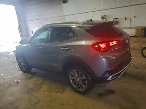 KL4MMESL5MB107740 2021 BUICK ENCORE - Image 2