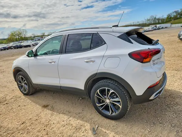 KL4MMESL5MB162267 2021 BUICK ENCORE - Image 2