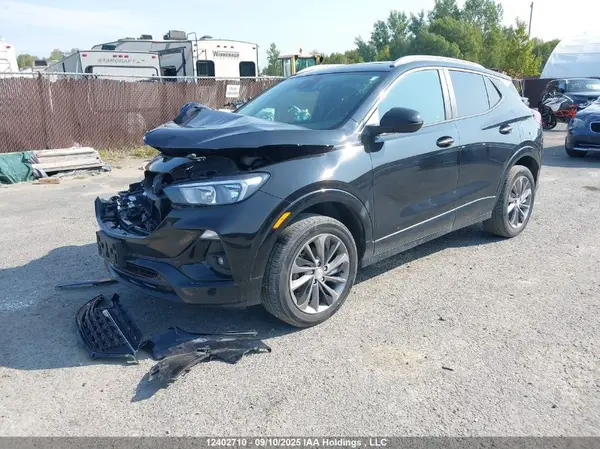 KL4MMESL5NB113636 2022 BUICK ENCORE GX - Image 2