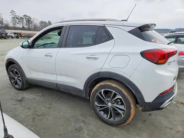 KL4MMESL7NB080543 2022 BUICK ENCORE GX - Image 2