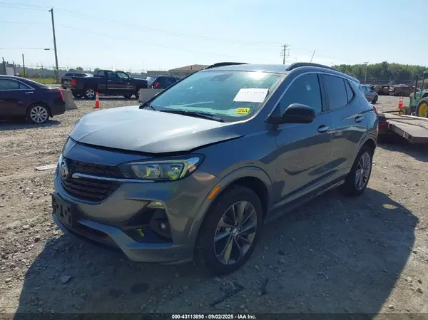 KL4MMESL8MB180567 2021 BUICK ENCORE GX - Image 2