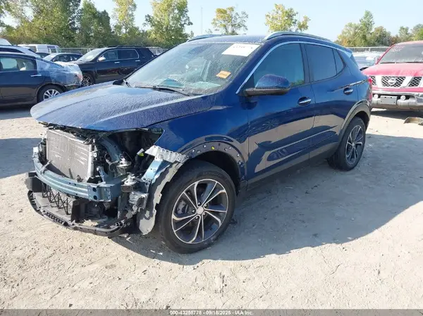 KL4MMESL9MB108325 2021 BUICK ENCORE GX - Image 2
