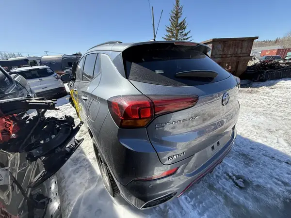 KL4MMESL9MB164927 2021 BUICK ENCORE - Image 2