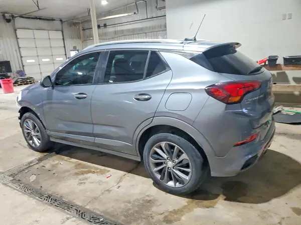 KL4MMESL9NB044711 2022 BUICK ENCORE - Image 2