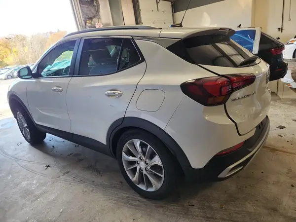 KL4MMESL9NB087994 2022 BUICK ENCORE GX - Image 2