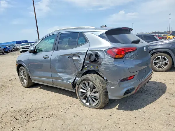 KL4MMESL9NB116488 2022 BUICK ENCORE - Image 2