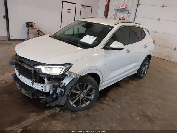 KL4MMESLXLB119607 2020 BUICK ENCORE GX - Image 2
