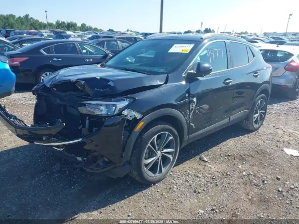 KL4MMESLXLB130414 2020 BUICK ENCORE GX - Image 2