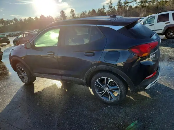 KL4MMESLXMB051813 2021 BUICK ENCORE GX - Image 2