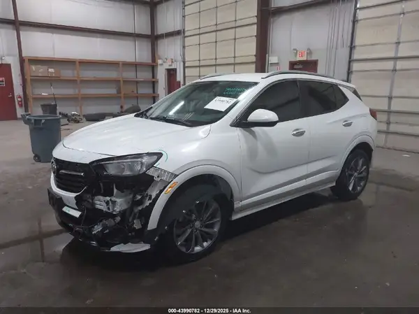 KL4MMESLXMB172261 2021 BUICK ENCORE GX - Image 2