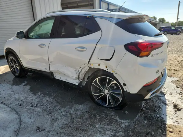 KL4MMESLXNB111249 2022 BUICK ENCORE GX - Image 2