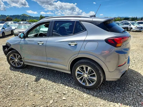KL4MMESLXPB128720 2023 BUICK ENCORE - Image 2