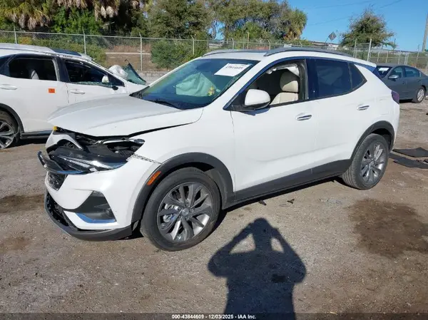 KL4MMFS22LB125804 2020 BUICK ENCORE GX - Image 2