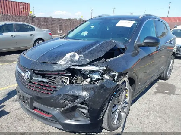 KL4MMFSL2MB104395 2021 BUICK ENCORE GX - Image 2