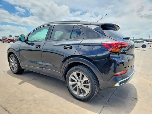 KL4MMFSL2NB132179 2022 BUICK ENCORE - Image 2