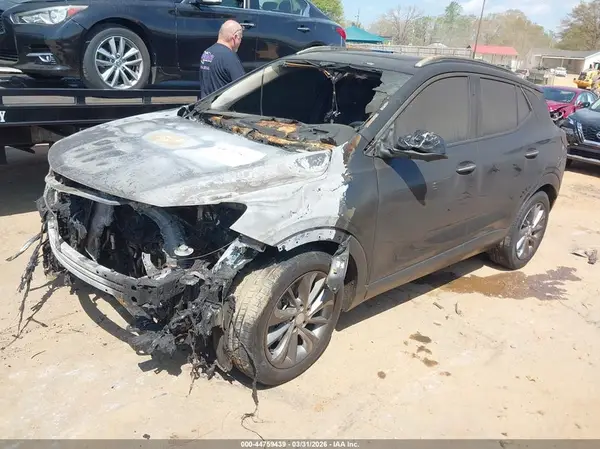 KL4MMFSL3MB129788 2021 BUICK ENCORE GX - Image 2