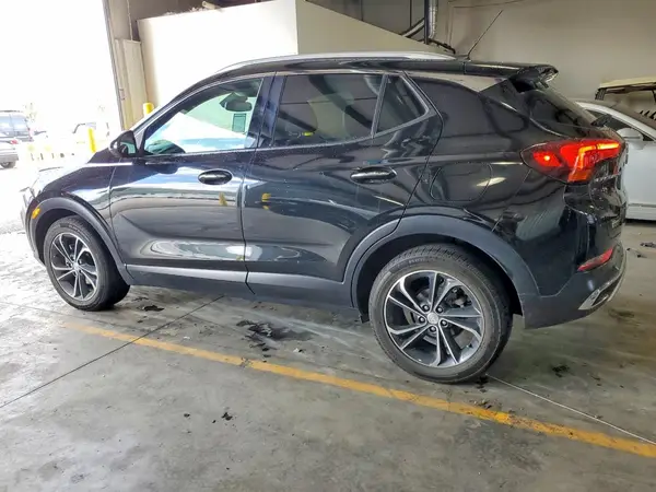 KL4MMFSL3MB156845 2021 BUICK ENCORE - Image 2